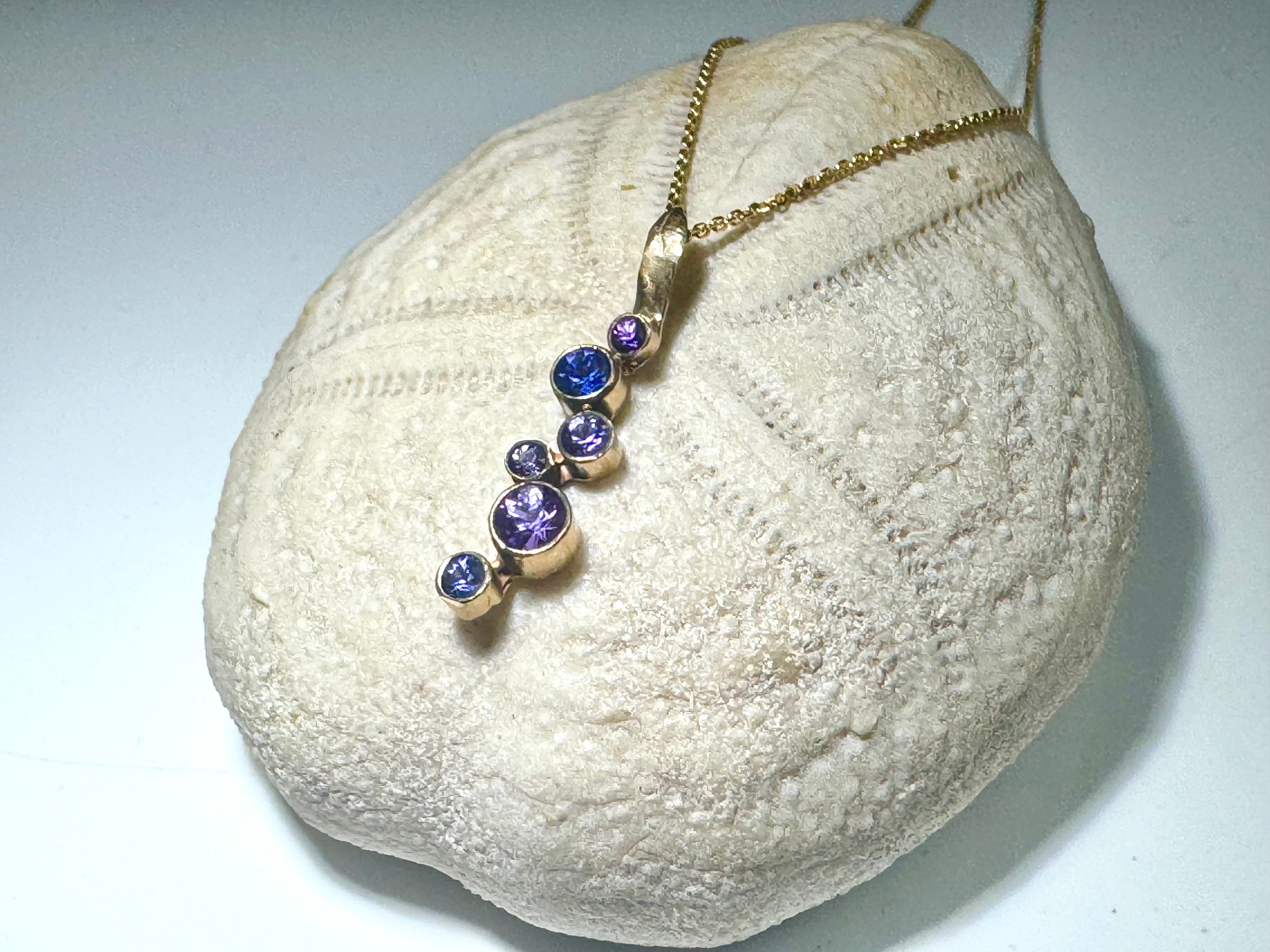 Purple Sapphire 18k Pendant