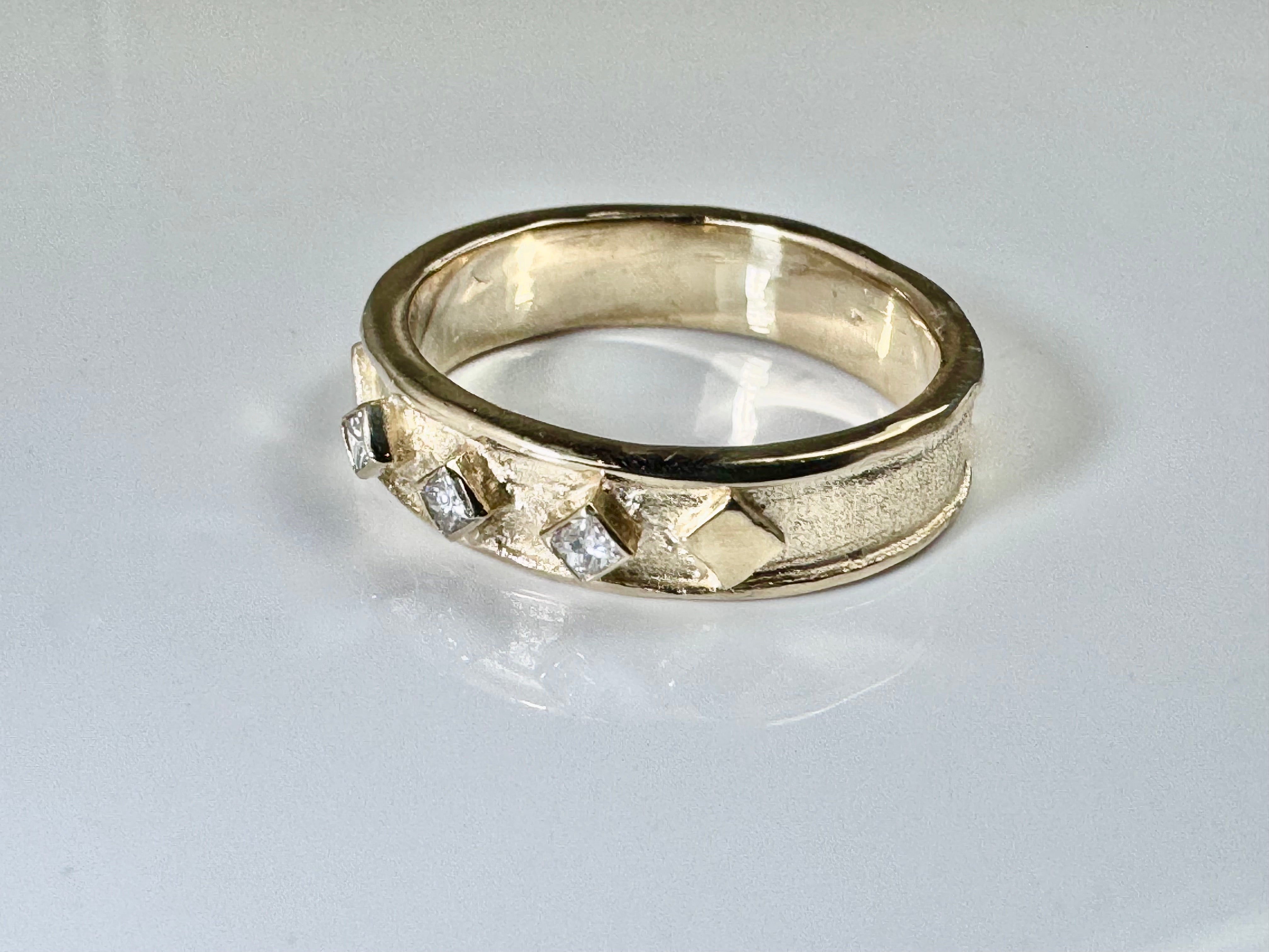 Diamond 14k Band