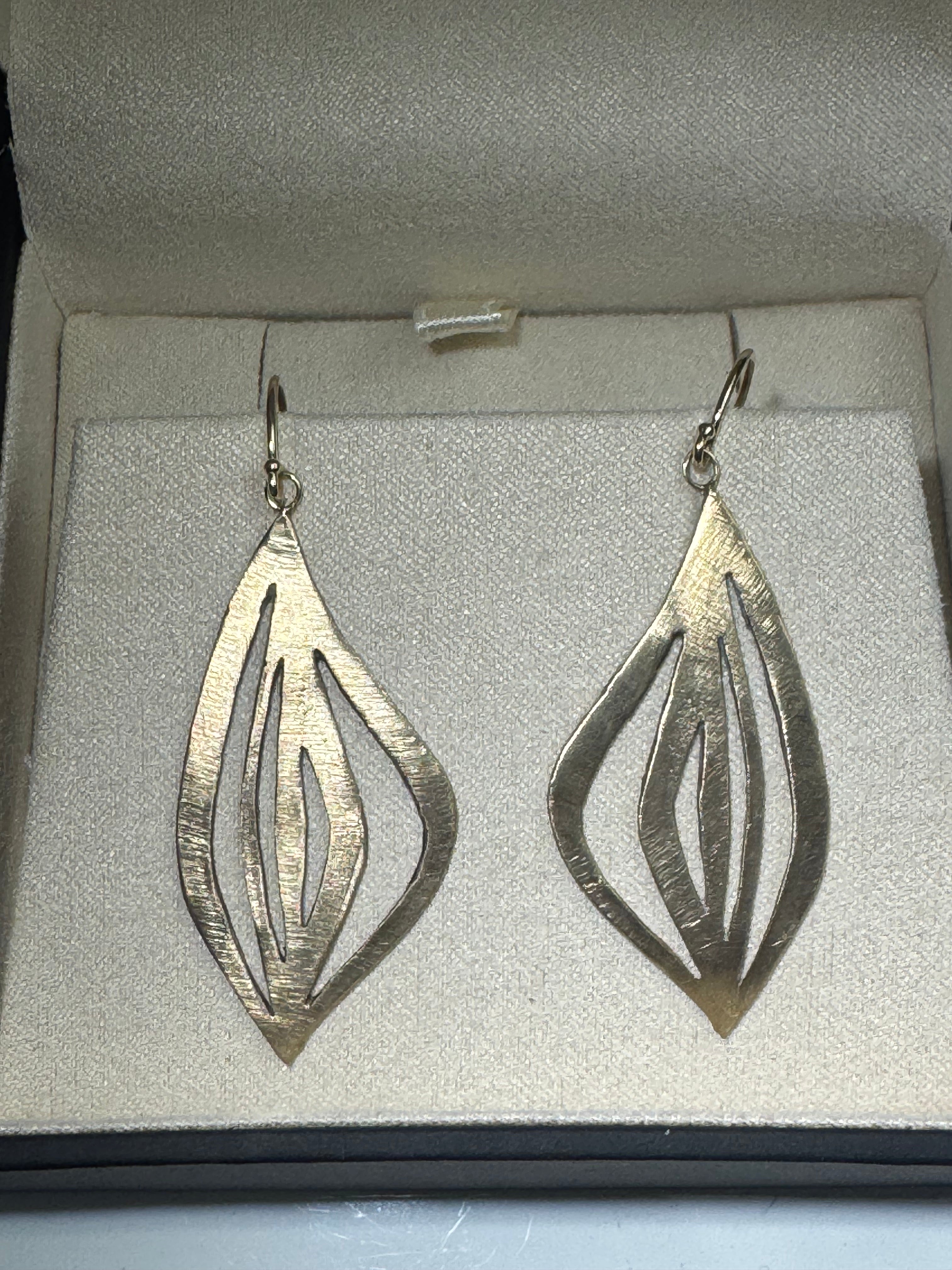 Marquise Cut Out 14k Dangles