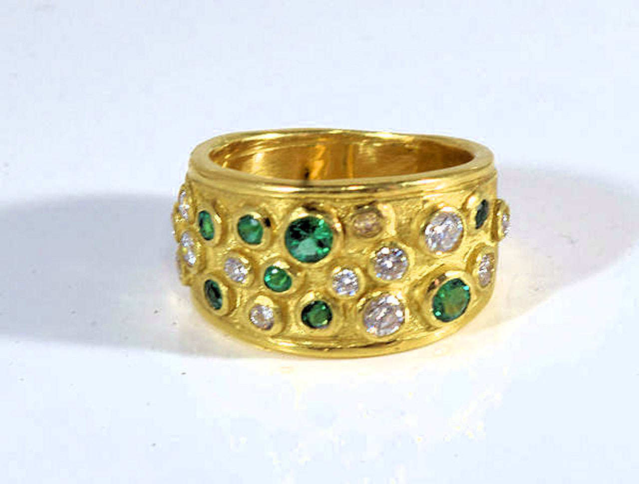 Emerald and Diamond Pebble Gold Ring